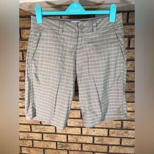 Two pairs hang ten shorts‎